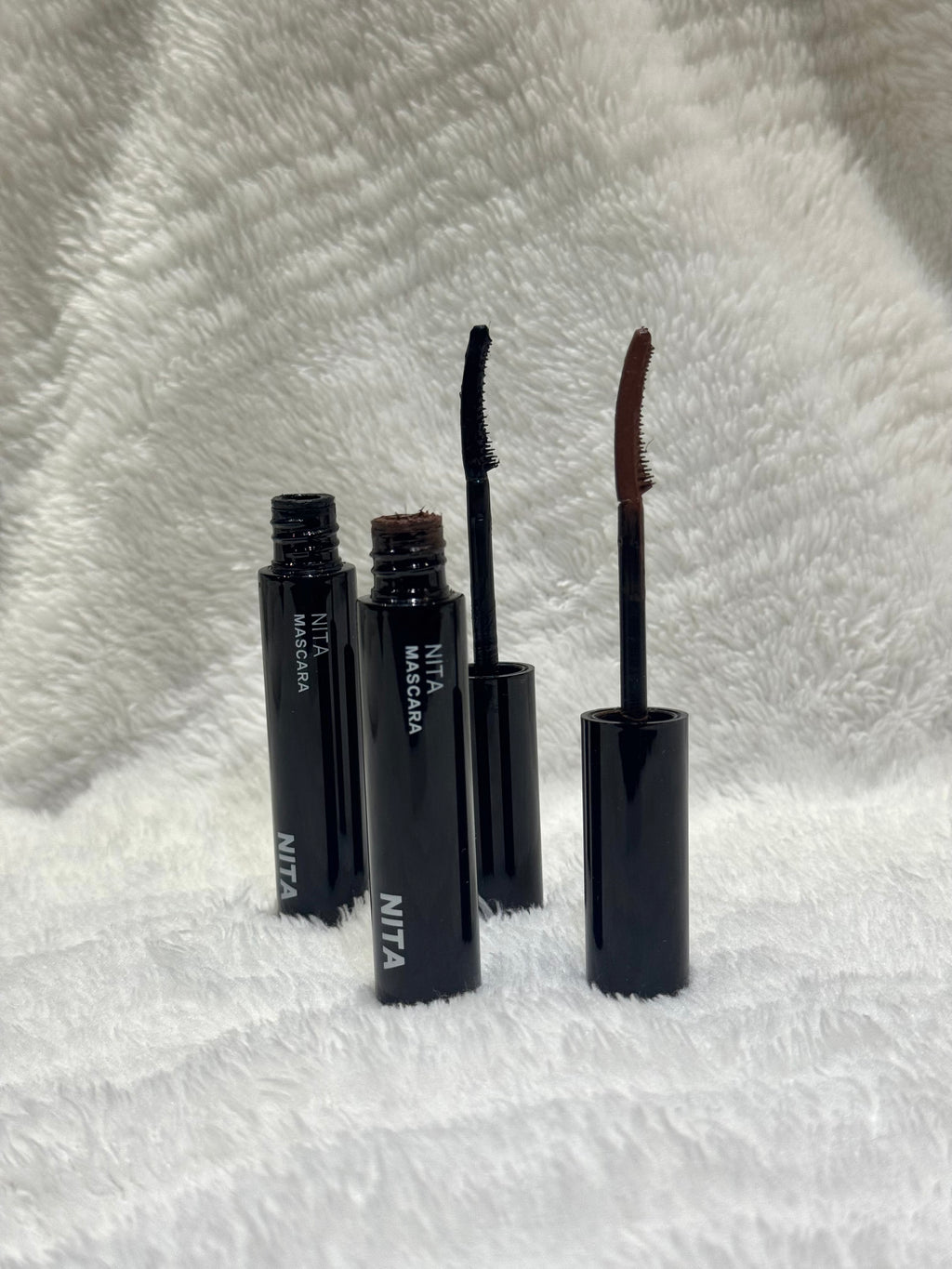 🖤 Mascara noir